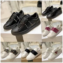 Untitled Sneaker Designer Rivet Casual Shoes Men Women Luxury Fashion Graffiti One Stud Low Lace- Up Trainers Shoe