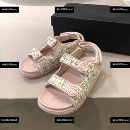 Barnskor designer sandaler baby tofflor barnskor sommar ankel-wrap coola gummiprodukter kostnad prislåda förpackning barnstorlek 26-35