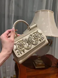 Мини -банкетная сумка сумочка дизайнерская сумка высококачественная подлинная кожаная женская сумка мода сумка для ужина сумка для сумки для цепи сумки для плеча с седло сумка для оболочки боулинг Falp
