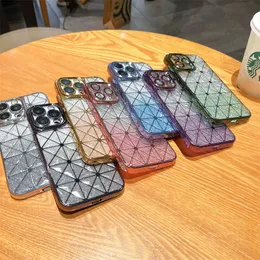 Luxury Rhombus för IP 13 Pro Max Cases Designer IP14 Promax 12 11 XR Fashion Girls Girls Classic Mönster Läder Back Cover Soft Fame Metal Namnplatta Dekoration