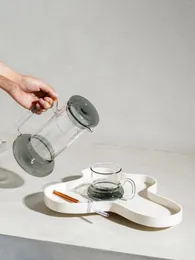 Bicchieri di vino spessa tazza di design originale originale in vetro ad alta temperatura a temperatura fredda con manico e coprire il succo d'acqua corrispondente