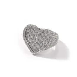 Anello di rapper hip hop anello anello a forma di cuore grande anello pieno baguette bianca asfaltata cz ghiacciata bling quadrata cubica