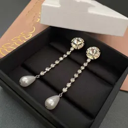 Principais brincos de moda Miumiu Brincos de tásticas de água longa gotas de pérola 925 Prata Brincos de celebridades Silver Inst Greis do Dia dos Namorados Jóias de Acessórios de Luxo Jóias