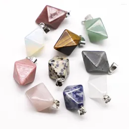 Pendant Necklaces 6pcs/lot Natural Stone Quartz Crystal Double Sided Pyramid Clear Reiki Healing Polishing Necklace Accessories Wholesale
