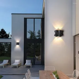 Lâmpada de parede à prova de água Minimalista moderno LED Outdoor Aplicar arenques de entrada de cabeceira leve de alumínio fosco luminar