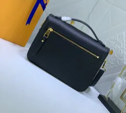 2023 Top designer axelväska lyx kvinnor handväskor pochette totes toppkvalitet präglade blommor bokstav empreinte meddelanden väskor damer mode s-lock crossbody