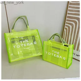 Totes 2023 ny designer tygväska kvinnor transparent geléväska handväska axel crossbody väska strandväskor säck en huvud femme hkd230822