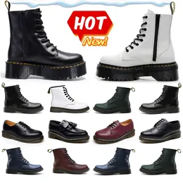 2023 Роскошные дизайнерские ботинки короткие ботинки Doc Martens Дизайнер мужчина женщин Marten High Leather Winter Snow Snow Booties нижние ботинки лодыжки 36-45