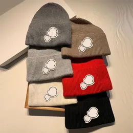 Brand Skull Caps Fashion Knitted Beanie Cap Good Texture Solid Hat Specific Double Design for Man Woman 6 Colors Top Quality241E