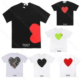 1L3C Herren-T-Shirts Modemenschen spielen Designer Red Heart Commes Casual Women Shirts Badge Garcons High Quanlity Baumwoll-Stickerei Qualität