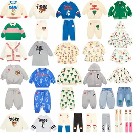 Giyim setleri Bebe Marka Sonbahar Koreli Çocuk Sweatshirt Çocuklar Pamuk Baskılı Gündelik Hoodies Pantolon Pantolon Kıyısı Elbise 230821