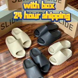 Дизайнерские тапочки Sliders Slipers для мужчин Женщина из пенопластовой бегуны удобные для Eva Sandals Sliders Soot Onyx черная костя