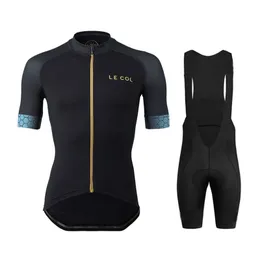 Radsporttrikot setzt Le Col Kurzarm Männer, die schnelle trockene Fahrradhemd Summer Fahrradkleidung MTB Uniform Roupa Ciclismo Sportswear 230821 Setzen