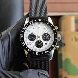 Designer di orologi al quarzo maschile classico da 43 mm orologio in gomma in acciaio inossidabile AA Sapphire Waterproof Watch Montre de Luxe