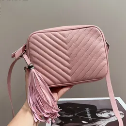 Püskül kamera çanta tasarımcısı kadın çanta crossbody anlık çantalar omuz çantası omuz çantası havyar orijinal deri kapitone çanta lüks klasik mektup çantası ayarlanabilir kayış cüzdanları