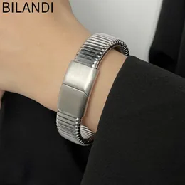 Charm Bracelets Bilandi Mode Schmuck elegantes Temperament Metallic Schnalle Gold Farbarmband für Frauen Armreifen Accessoires 230821