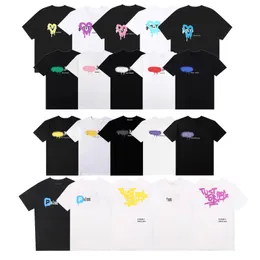 夏のデザイナーLuxurys Trends Brand Men'sTシャツ都市レタープリントルーズティートップスマンカジュアルストリートシャツスプレーロゴコットンTシャツ