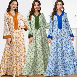QNPQYXイスラム教徒の新しいファッション女性マキシドレスVネックローブスタッドボタンパッチワークアバヤ3色のカジュアルドレス女性3506