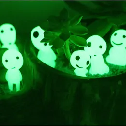 Dekorativa föremål Figurer 110 PCS Anime Glowing Tree Elf Miniature Garden Decoration Luminous Alien Fairy Garden Home Decor Harts Figur Kawaii Accessor 230821