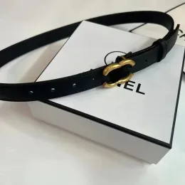 مصمم كلاسيكي حزام حزام الحزام حزام الموضة 2.5 سم عرض 6 ألوان لا صندوق مع قميص اللباس مصممي المصممين أحزمة