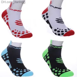 الجوارب الرياضية Bmambas Professional Sports Sports Socks Screatable Road Bike Socks Outdoor Racing Bike Socks Socks Q230822