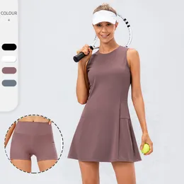 Grundläggande avslappnade klänningar Tennisklänning Kvinnor med separata shorts ärmlösa golfsportkjolar set med fickor Träning som kör fitness Kvinnlig badminton 230823