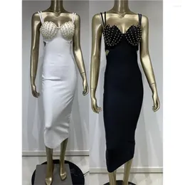 Lässige Kleider Sommer weiß schwarze Verbandkleid Frauen Spaghetti -Gurt Perlen Bustier lange elegante Promi -Abend -Partykleider