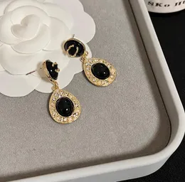 Toptan 15 Stil 18K Altın Kaplama Gümüş Cazibe Saplama Ünlü Kadın Tasarımcı Marka Mektup Küpe Kirsi Kristal İnci Eardrop Düğün Küpe Takı Aksesuarları