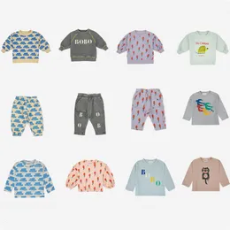 Rompers Baby Boy Girl Sweatshirts AW BC Märke Tryckt Mini Kids Hoodies och Pant Chidl Long Sleeve T Shirt Cartoon Child Cloth 230823