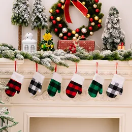 Classic Buffalo Plaid Christmas Gloves Family Xmas Tree Decoration Fireplace Hanging Ornament Santa Mitts Cutlery Flatware Cover Candy Gift Bag Party Decor W0085