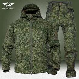 Männers Trailsanzuiten Camo Militär Fleece warme Sets Männer Winter winddichte wasserdichte Haihaut Weichschale Taktische Jacke Armee Ladung 2 Stück Set 230822