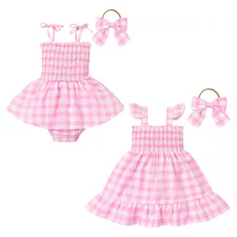 Rompers Kids Girls Summer Dress ärmlös smockad rosa rutigt ruffle romper eller 230823