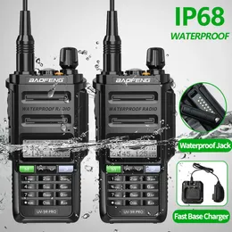 Walkie Talkie 2PCS BAOFENG UV 9R PRO IP68防水デュアルバンド136 174 400 520MHzハムラジオUV9RロングレンジUV XR 230823のアップグレード