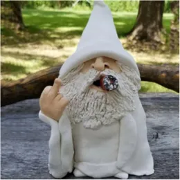 Trädgårdsdekorationer stygg rökning skäggig dvärg skulptur prydnad hånlig trollkarl gnome staty inomhus utomhus figur hemma gård jul 230822