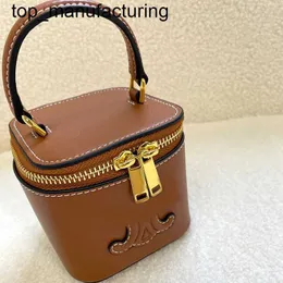 Nya 23SS Luxurys Designer Bag Leather Handbag Mini Tote Bags Triomphe Fashion Märke Exklusiv utgåva härlig justerbar kvinnors axel crossbody väskor