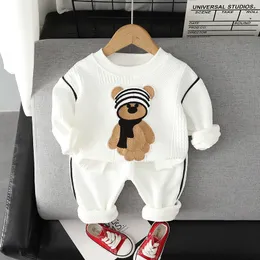 Rompers Spring Autumn Baby Boy Ubrania 18 miesięcy kreskówka o szyja pullover z kapturem z kapturem długim rękawem spodnie maluch stroje dziewcząt Zestawy odzieży 230823