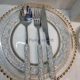 Luxus -Diamant -Besteck Edelstahlgabel Löffel Messer Gold Silber Silber Geschirr Home Küchengeschirr Hochzeitsversorgung HKD230812