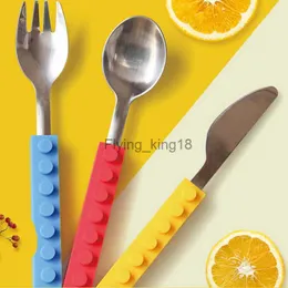 3pcs/set tuğlalar silikon çatal kaşık bıçak çocuk çatal bıçak takımı taşınabilir seyahat paslanmaz çelik yemek takımları çocuklar yetişkin piknik hediyesi hkd230812