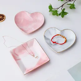 Dishes Plates Nordic Ceramic Heart Shape Small Jewelry Dish Earrings Necklace Ring Storage Fruit Dessert Display Bowl Decoration Tray 230822
