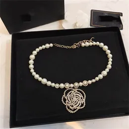 SWEATH Sain Sain Naszyjniki dla Lady Women Ccity Brand Bejdia Projektant biżuterii Luksusowe C Logo Autumn and Winter Choker Pearl Długie łańcuch 88