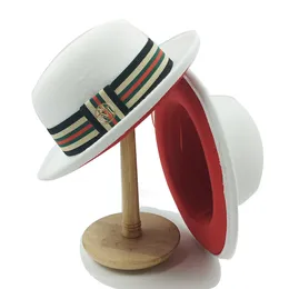 Szerokie brzegowe czapki wiadra fedoras czapka dla mężczyzn Jazz Womens podwójna kolorowa czapka akcesoria piór