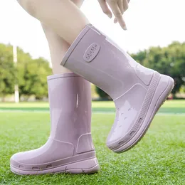 Boots Rain Fashion High Tube Women Paltform Rainboots لأحذية القوارب المقاومة للماء في الهواء الطلق Nonslip Summer للسيدات 2023 230822