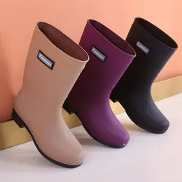 Rain Boot's Thickened Waterproof Shoes Middle Tube Four Seasons Solid Round Toe Low Heel Keep Warm Boots with Square 230822