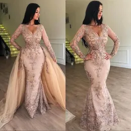 2023 Dusty Pink Prom Dresses Overskirts Luxury Plus Size Arabic Mermaid V Neck Lace Applicques Långa ärmar med Tulle löstagbar tågfest kvällsklänningar