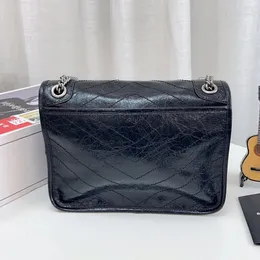 Дизайнерская сумка женская кошелька черная сумочка мешки для икра золотой цепной мешок 23 см. Классический дизайнерский пакет на плече