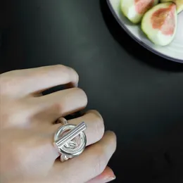 Croisette European och American S925 Sterling Silver Chain Ring Cold Style Ins Light Luxury High Sense Ring Female Trend245R