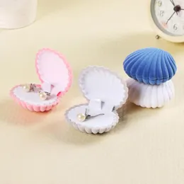 Jewelry Pouches 1pc Shell Shape Box Lovely Velvet Wedding Engagement For Earrings Lid Open Organizer Storage Gift Packing