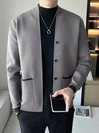 Herrtröjor Cardigan Men Autumn Winter Thick V Neck Sticked tröja Rockar Casual Warm Fashion Clothing 2023 B35