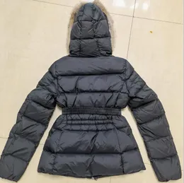 절묘한 경량 다운 재킷 후드 럭셔리 후드 가루 여우 모피 장식 디자이너 파카 외부웨어 데칼 바람 방풍 따뜻한 코트 스캔 후드 여성 재킷 겨울