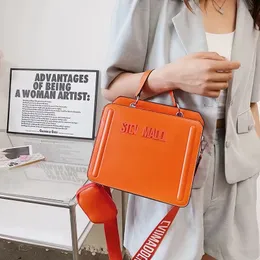 2023 Yeni Madden Bags Moda Kadınların El Mektubu Çok yönlü tek omuz çantaları bayanlar çanta tasarımcıları birden fazla stil